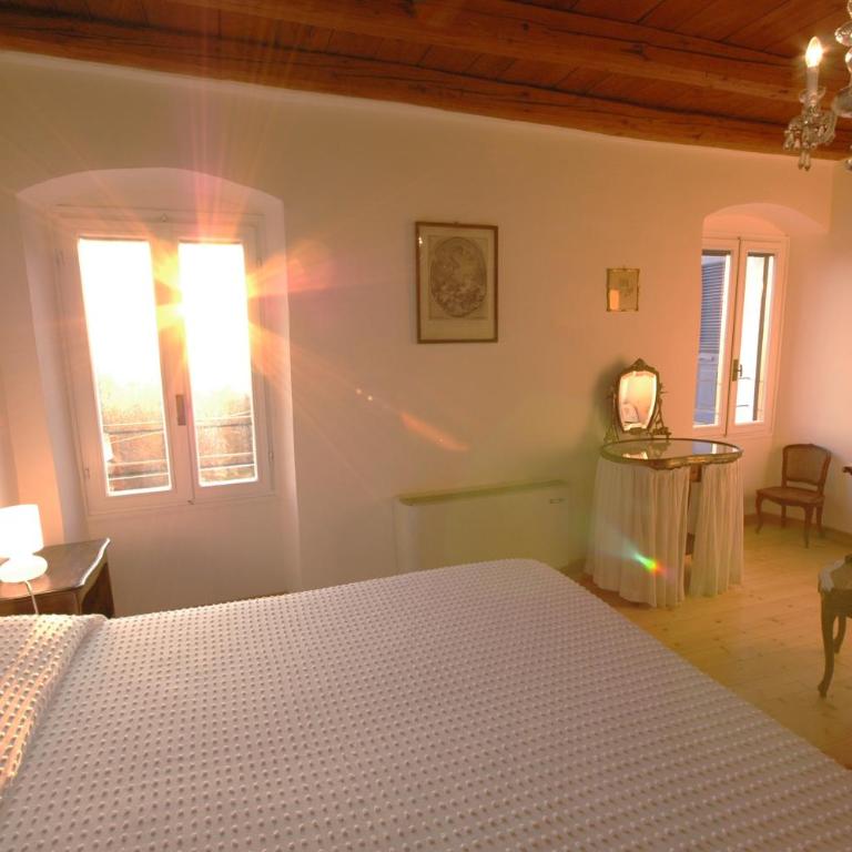 Agriturismo Tenuta la Pergola - Camera Matrimoniale con Vista Lago - 7