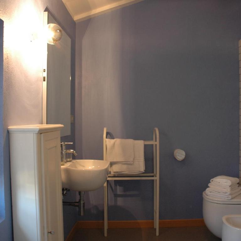 Agriturismo Tenuta la Pergola - Camera Matrimoniale Deluxe con Vasca - 11