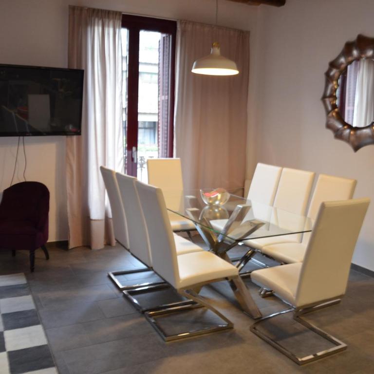 Autèntic Eixample Barcelona - Three-Bedroom Apartment - Muntaner 32 - 8