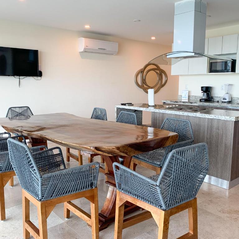 Departamento en el malecón, Torre Central 102 - Two-Bedroom Apartment - 12