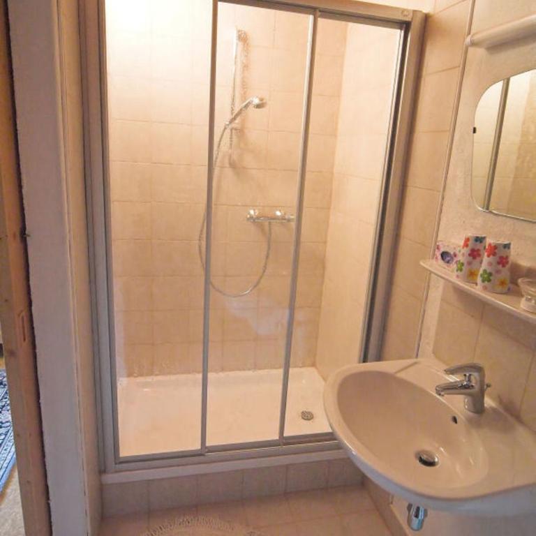 Chalet Anna Appartment - Two-Bedroom Apartment - 9