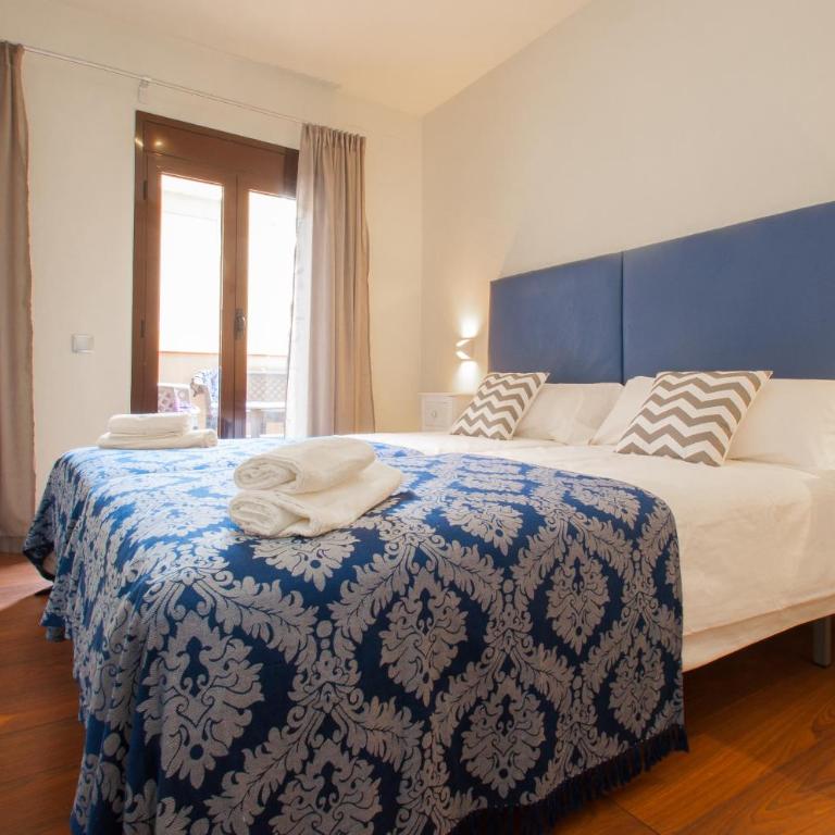 Autèntic Eixample Barcelona - Luxury Three-Bedroom Apartment - Aribau 66 - 4
