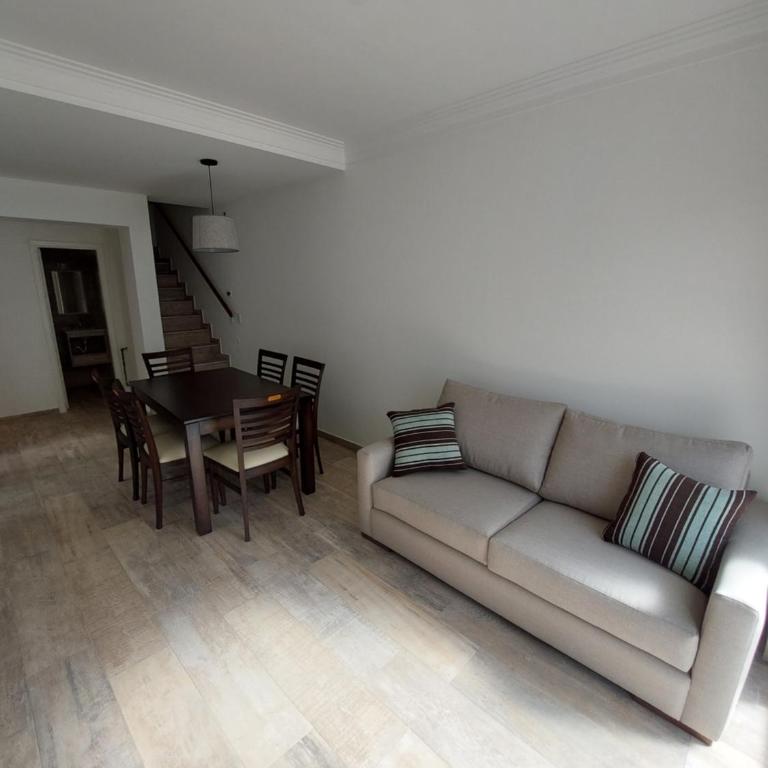 Casa en Mar del Plata - Three-Bedroom Apartment - 1