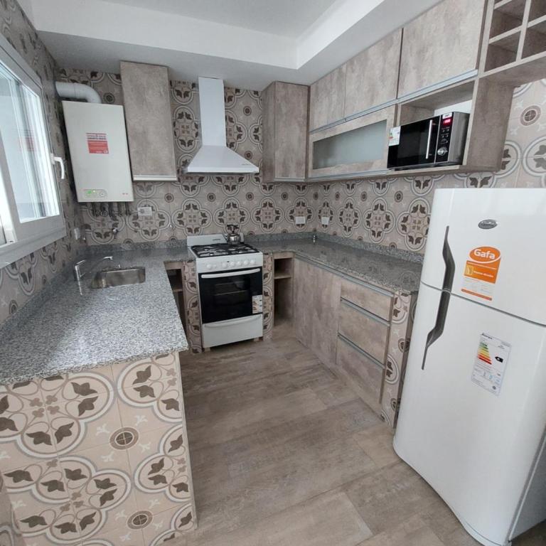 Casa en Mar del Plata - Three-Bedroom Apartment - 4