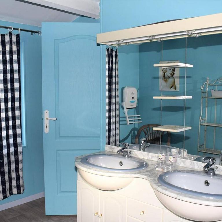 Maison à Perros-Guirec avec jardin, cour, cheminée, WIFI et proche du port de Ploumanac'h - FR-1-368-62 - Ferienhaus (6 Erwachsene) - 3