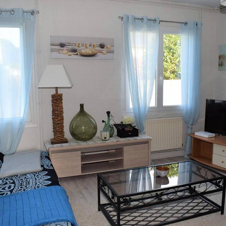 Maison à Perros-Guirec avec jardin, cour, cheminée, WIFI et proche du port de Ploumanac'h - FR-1-368-62 - Ferienhaus (6 Erwachsene) - 4