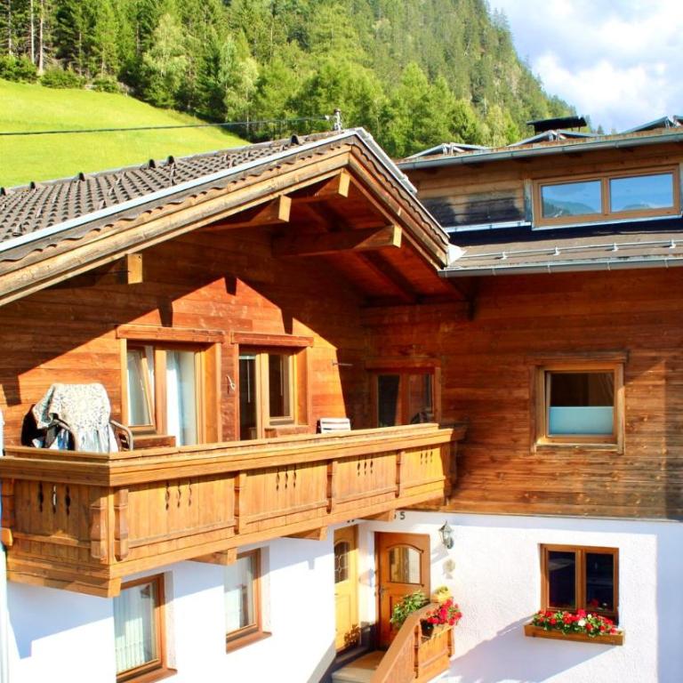 Berghaus Egg - Haus mit 2 Schlafzimmern - 2