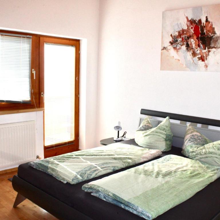 Berghaus Egg - Haus mit 2 Schlafzimmern - 4
