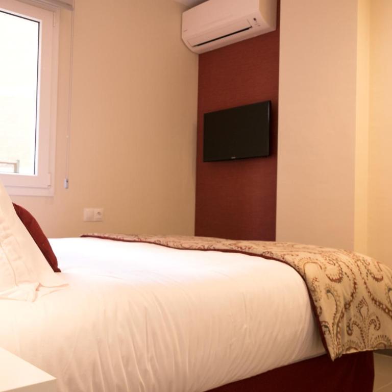 Living4Malaga Centro Histórico y Playa - Muelle Uno One- Bedroom Apartment Red - 9