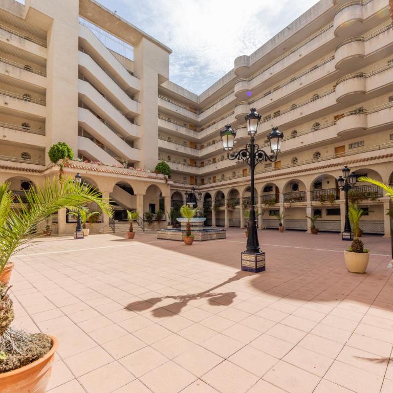 Córdoba con bonitas vistas - One-Bedroom Apartment - 16