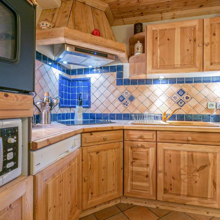 Appartement confortable et bien équipé à Val-d'Isère avec parking et terrasse - FR-1-694-301 - Appartement - 6