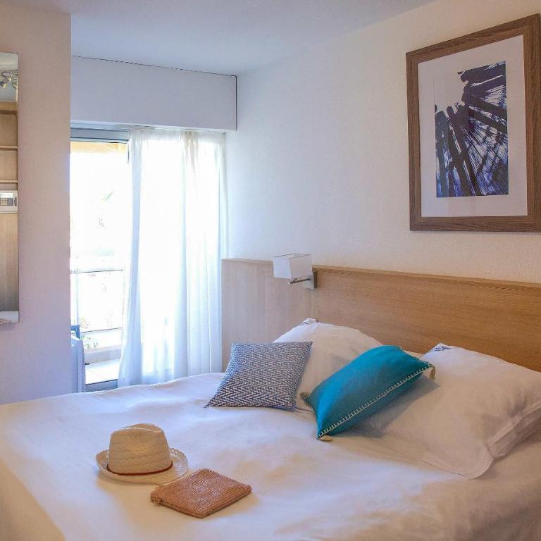 Résidence Pierre & Vacances Les Bulles de Mer - Appartement 1 Chambre avec Terrasse (4 Personnes) - Vue sur Lagon - 3