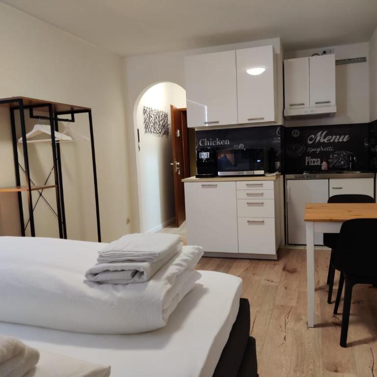 Schicke Wohnungen in Stadtnähe - Studio 44 with double bed - 12