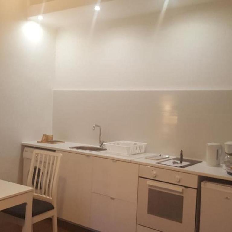 Plein coeur du Panier avec terrasse 2 à 4 personnes arrivée avant 19h - Appartement 1 Chambre - 5