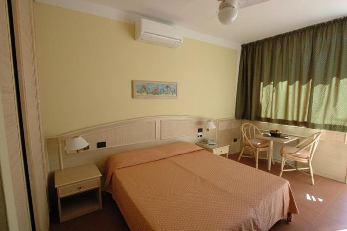 Hotel Viticcio - Camera Superior Matrimoniale/Doppia con Letti Singoli - Fronte Mare - 9