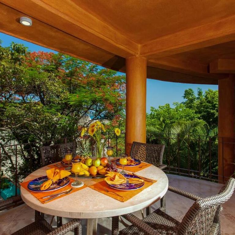 Casa Lorenzo Orange Sunsets, Lush Landscape, Intown, Privacy - Villa - 30