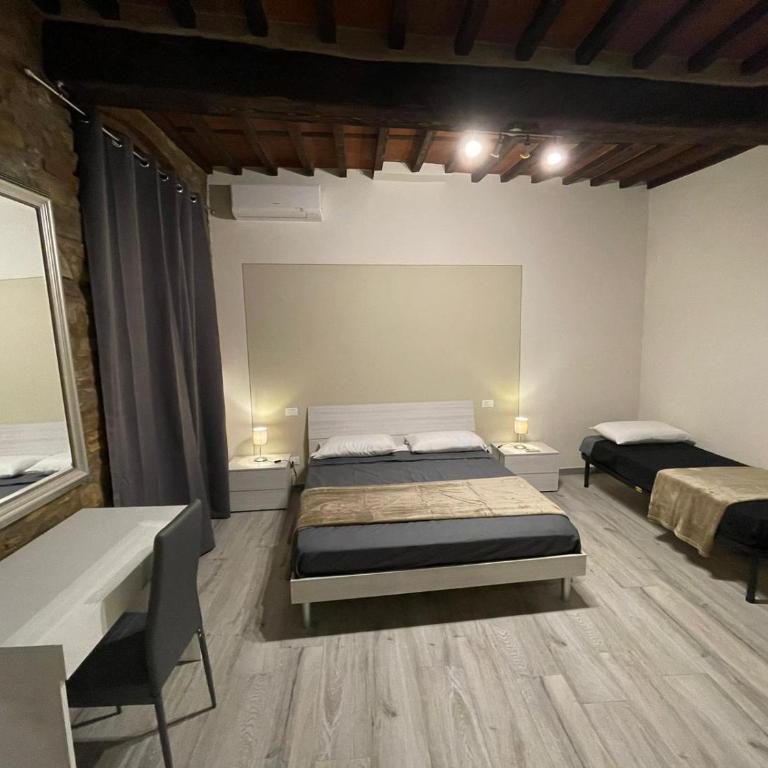 Rent room Iacopo - Camera Tripla con Bagno Privato - 8