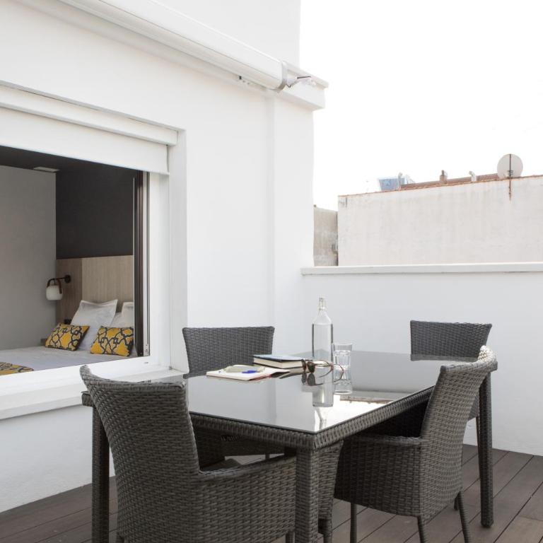 Dobo Madrid Las Torres - One-Bedroom Apartment with Terrace - 1