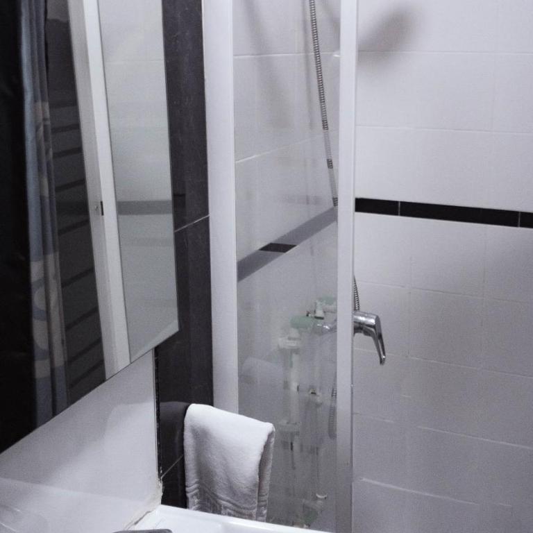 Hostal Andrea - Habitación Triple Estándar - 6