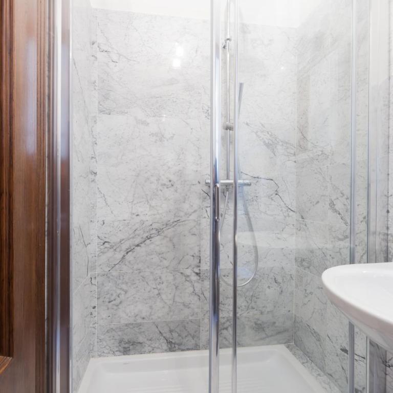 Residenza Principe Amedeo 2 Bedrooms 2 Bathrooms free parking - Appartamento con 2 Camere da Letto - 16