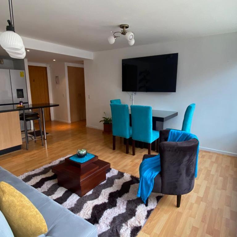 Rep del Salvador, Quito 1-bedroom condo with parking and Netflix - One-Bedroom Apartment - 9