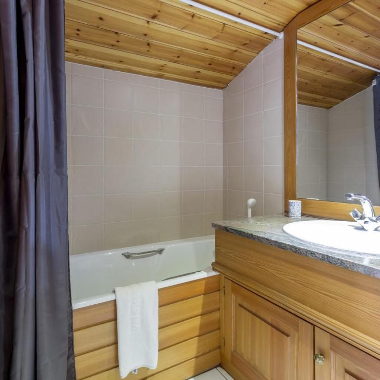 Duplex de Standing au Pied des Pistes avec Grand Balcon, Expo Sud/Ouest, Parking Inclus - Appartamento con 5 Camere da Letto - 11