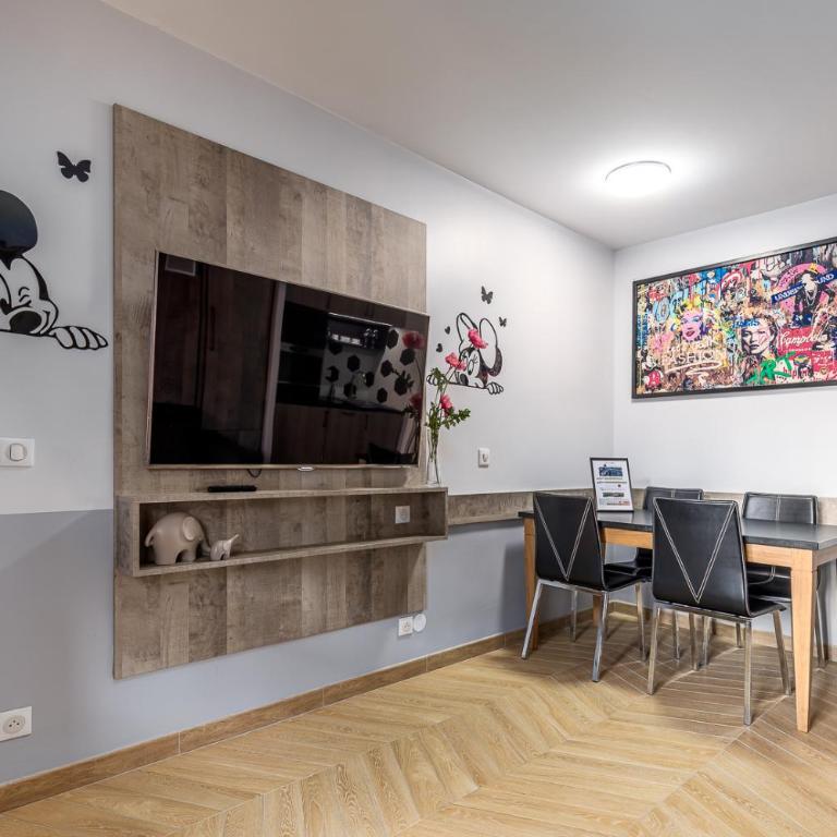 Disneyland Appartements familial avec piscine intérieur chauffé, parking gratuit A 5 minutes des parcs - Apartment mit 1 Schlafzimmer - 17