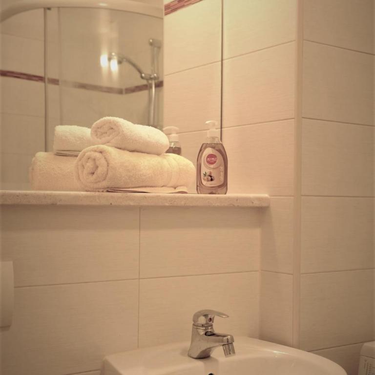 Apartment Mejtas with free parking - One-Bedroom Apartment - 10