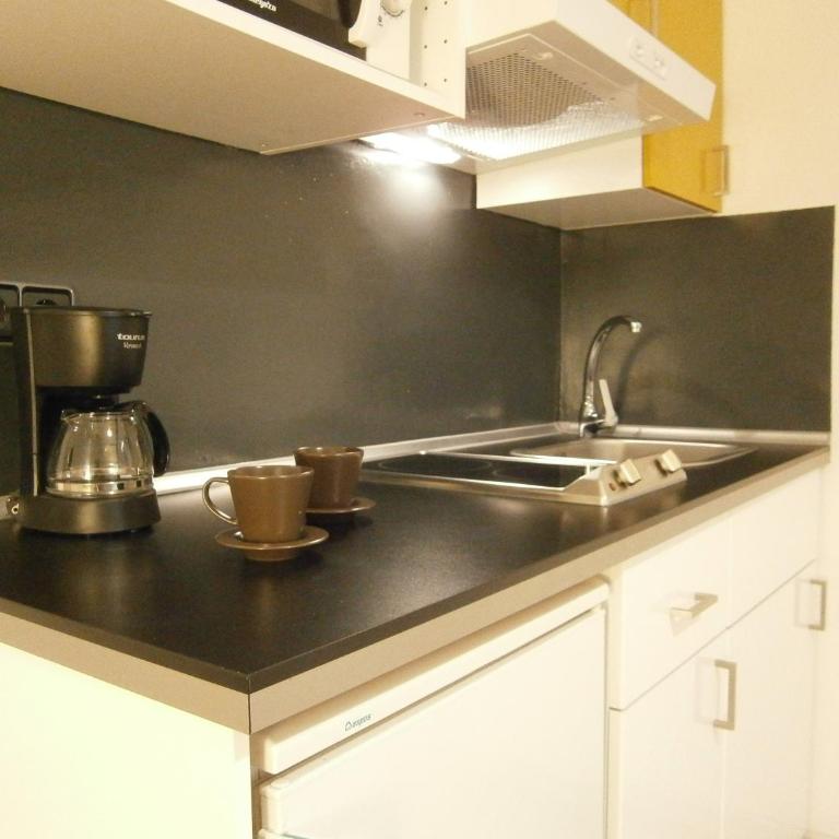 Marbel Apartments - Superior One-Bedroom Apartment - 3
