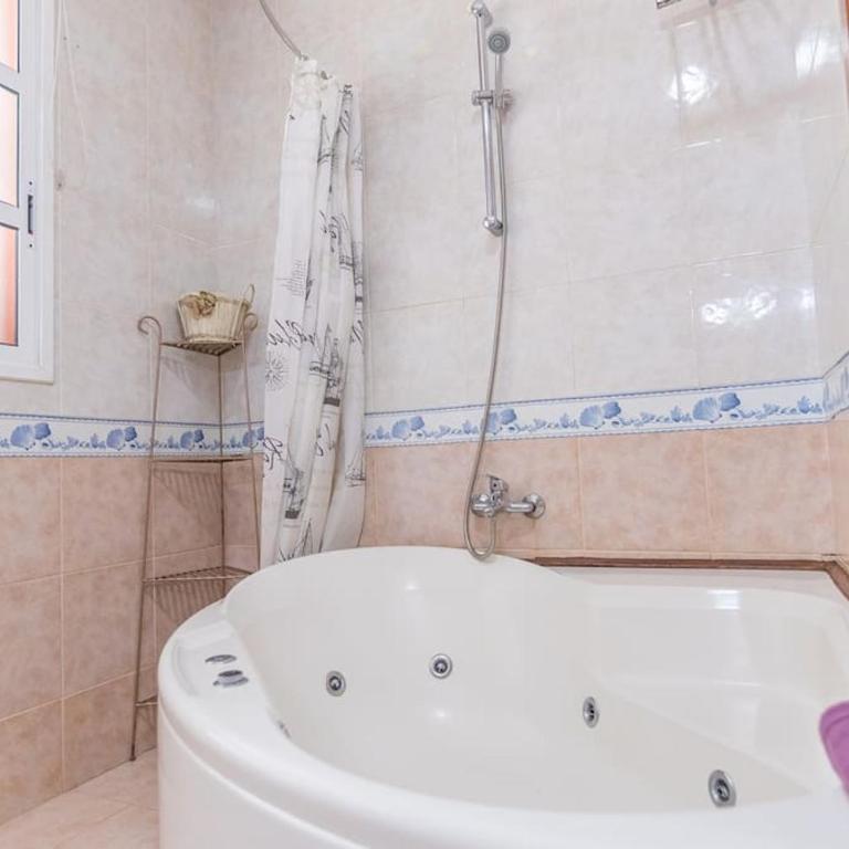 Nice 3 Bedroom Villa in El Duque - Villa de 3 dormitorios - 16