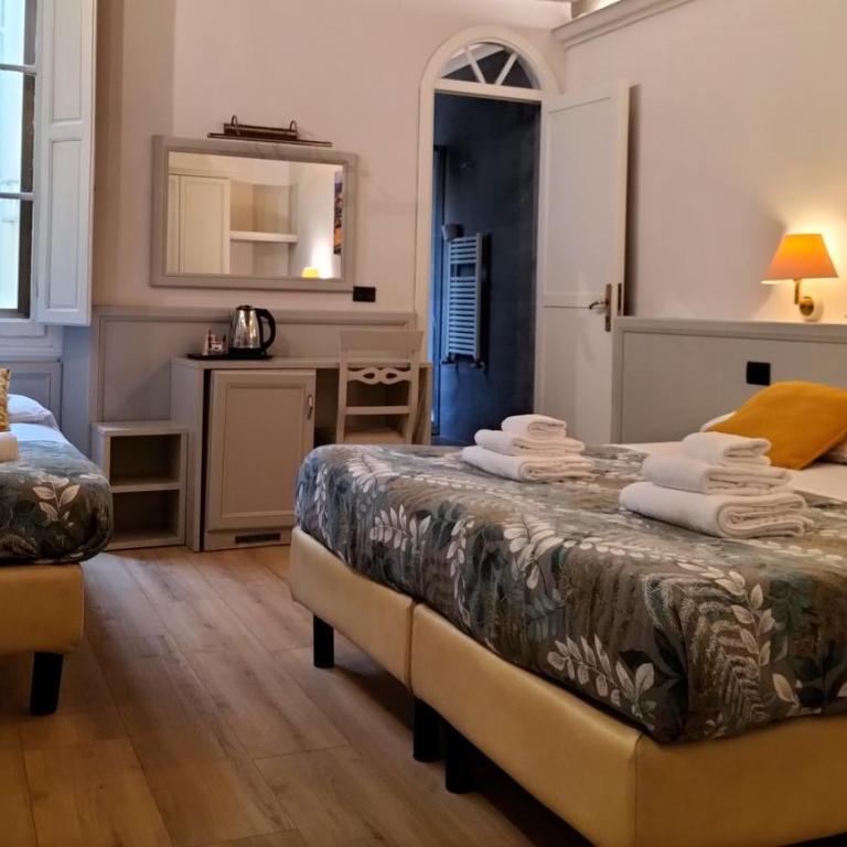 Hotel Camilla Firenze - Camera Tripla Classic - 19