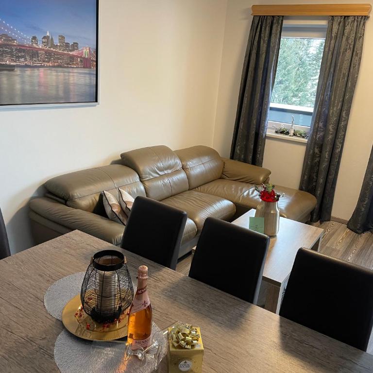 Dalila Appartements - Apartment mit Blick auf die Berge - 11