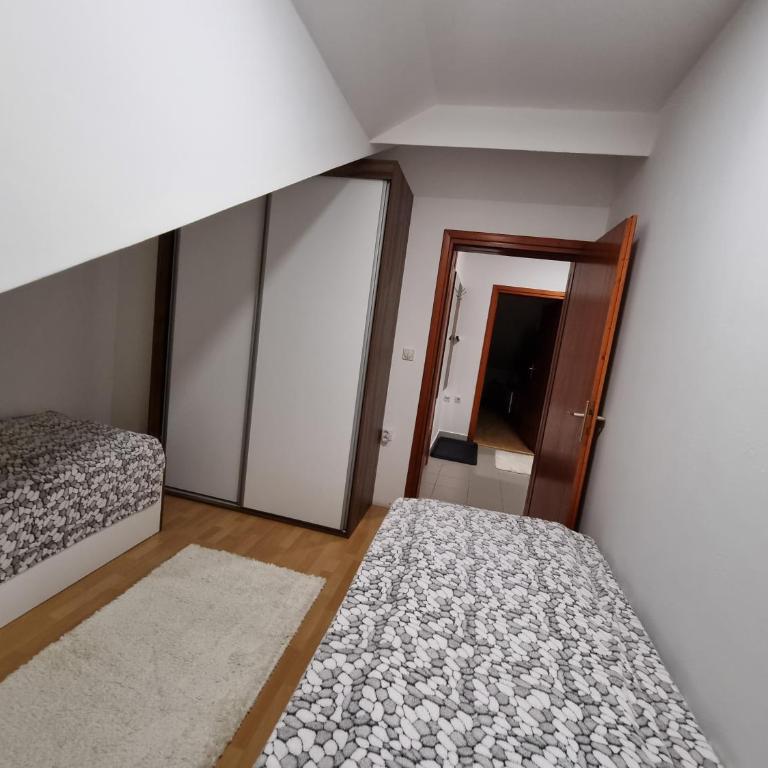 Apartmani Kokotović - Two-Bedroom Apartment - 5