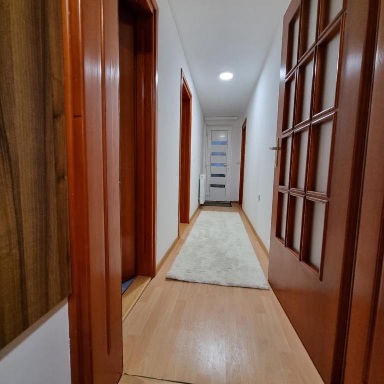 Apartmani Kokotović - Two-Bedroom Apartment - 13
