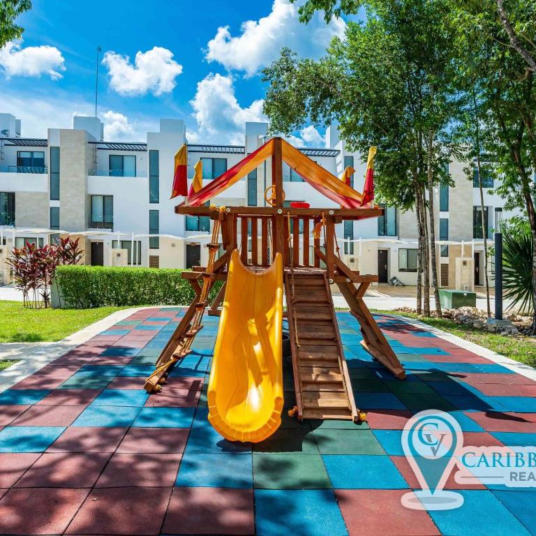 Stylish & bright contemporary 3BD I Pool! - Three-Bedroom House - 22