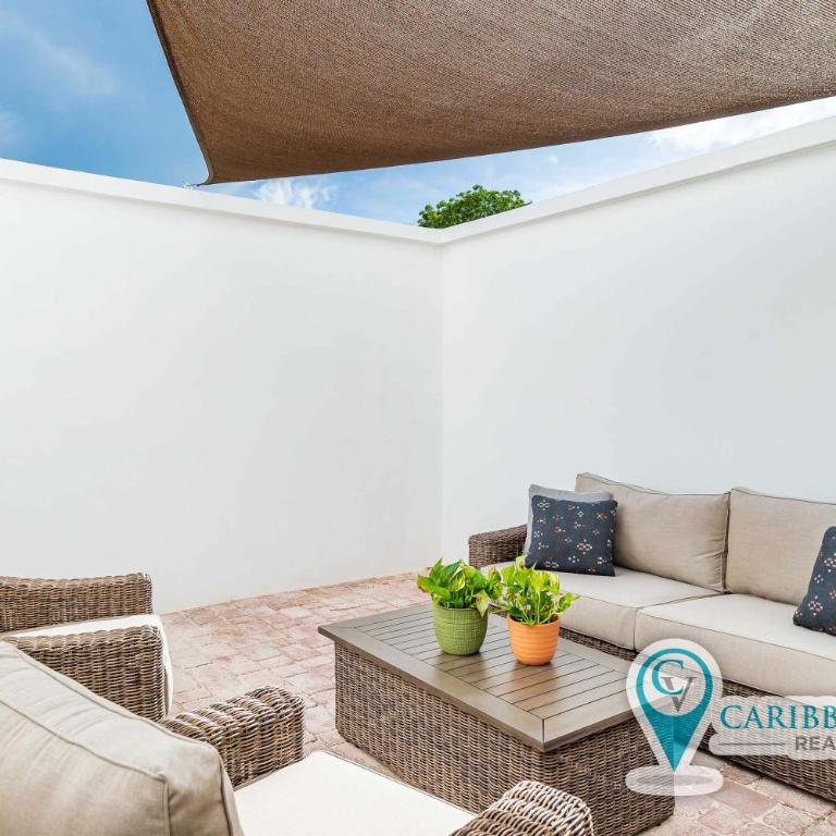 Stylish & bright contemporary 3BD I Pool! - Three-Bedroom House - 41