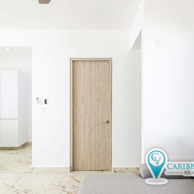 Stylish & bright contemporary 3BD I Pool! - Three-Bedroom House - 45