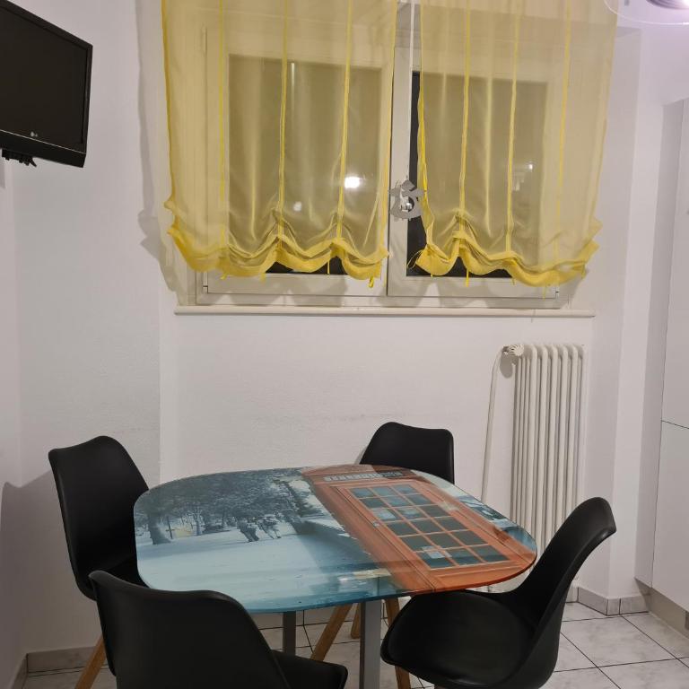 Renovierte Ferienwohnung im Zentrum von Locarno - Appartamento con 2 Camere da Letto - 11