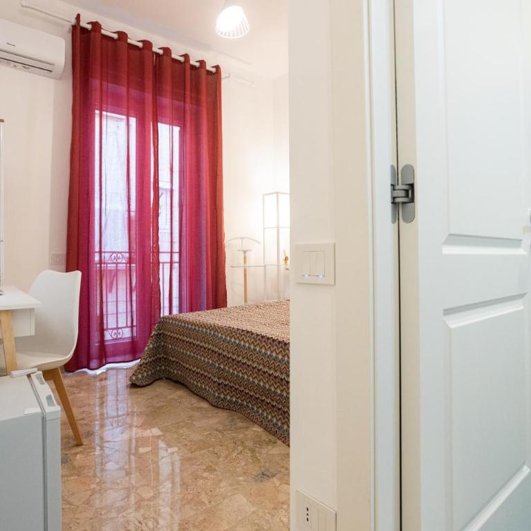 Il gabbiano a Ballarò - Double Room with Private Bathroom - 1