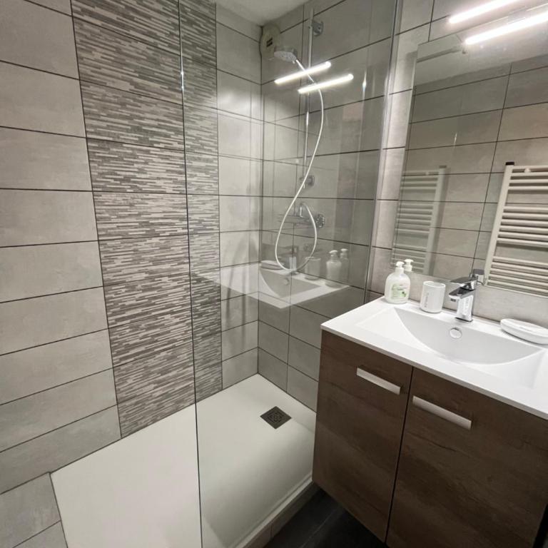 Appartement à Lanslevillard station Val Cenis Vanoise - Studio - 26