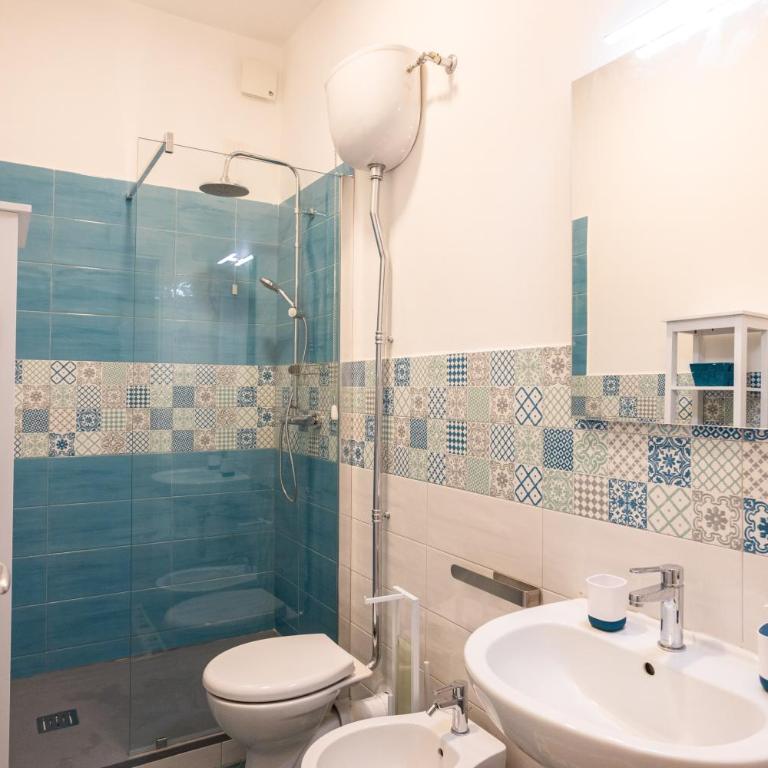 Il gabbiano a Ballarò - Double Room with Private Bathroom - 5