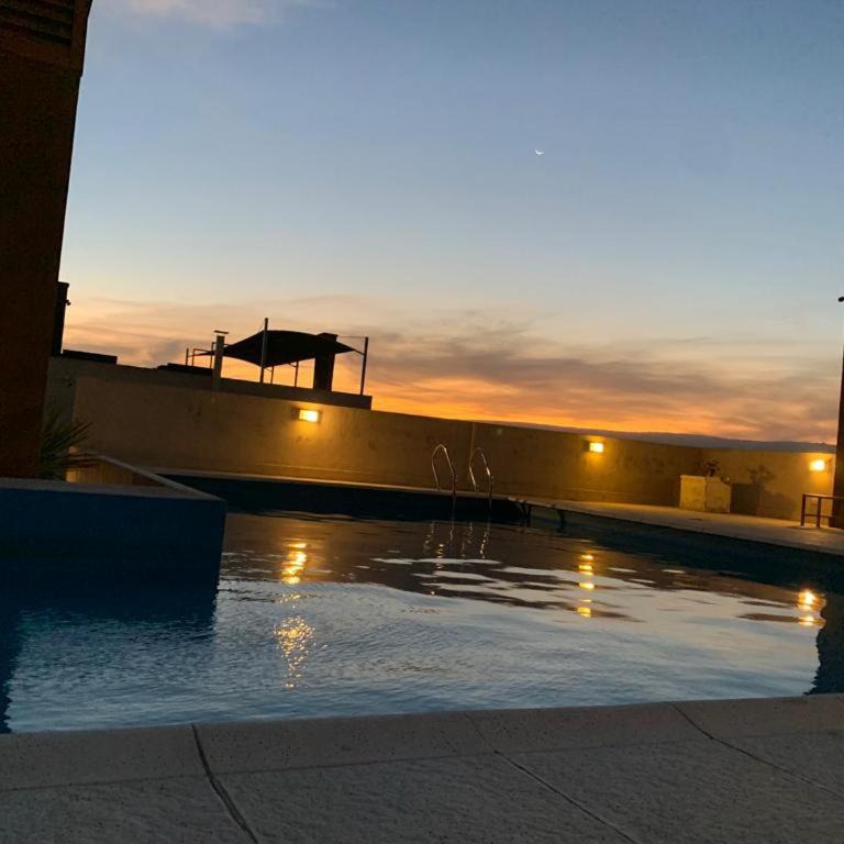 Edificio Hipolito Irigoyen - Apartamento con balcón - 16