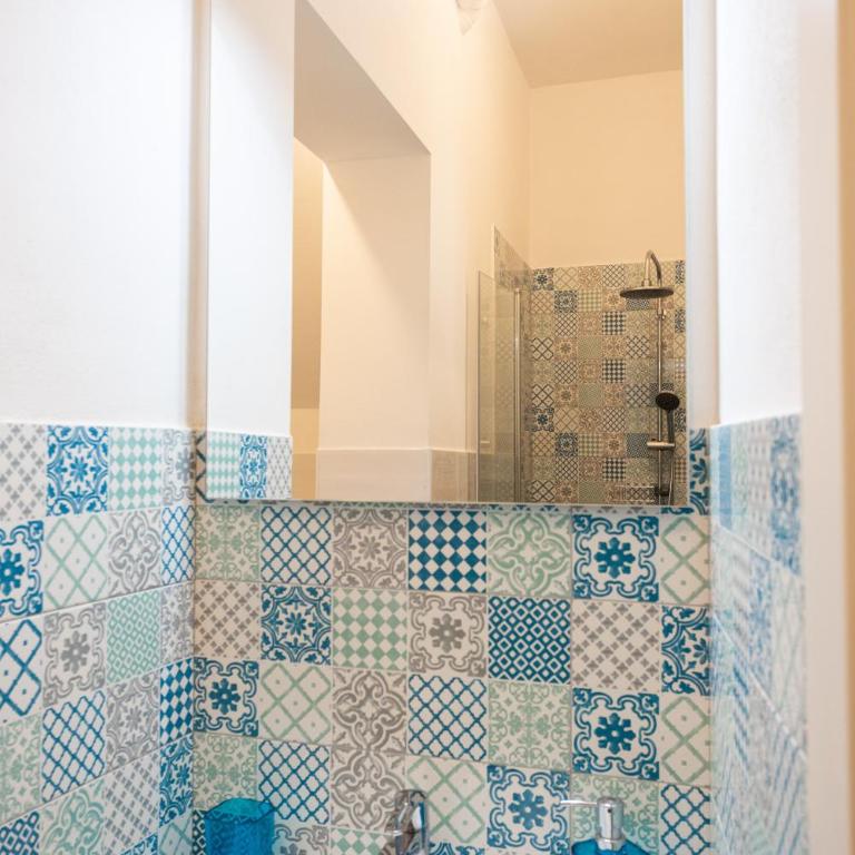 Il gabbiano a Ballarò - Double Room with Private Bathroom - 5