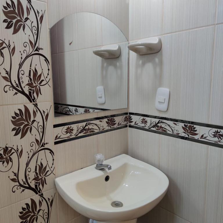 Casa Hospedaje Familiar Yasmin - Comfort Triple Room with Shower - 9