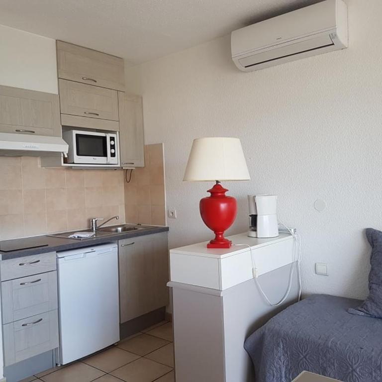 Appartement 2 Pièces avec Balcon, Climatisé, Proche Plage et Centre-Ville - FR-1-466A-2 - Apartment (4 Erwachsene) - 2