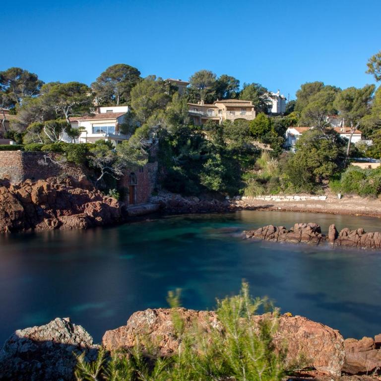 Studio idéal centre-ville St-Raphaël, climatisé, proche plage et commerces, balcon, WI-FI, parking optionnel - FR-1-466A-35 - Studio - 3