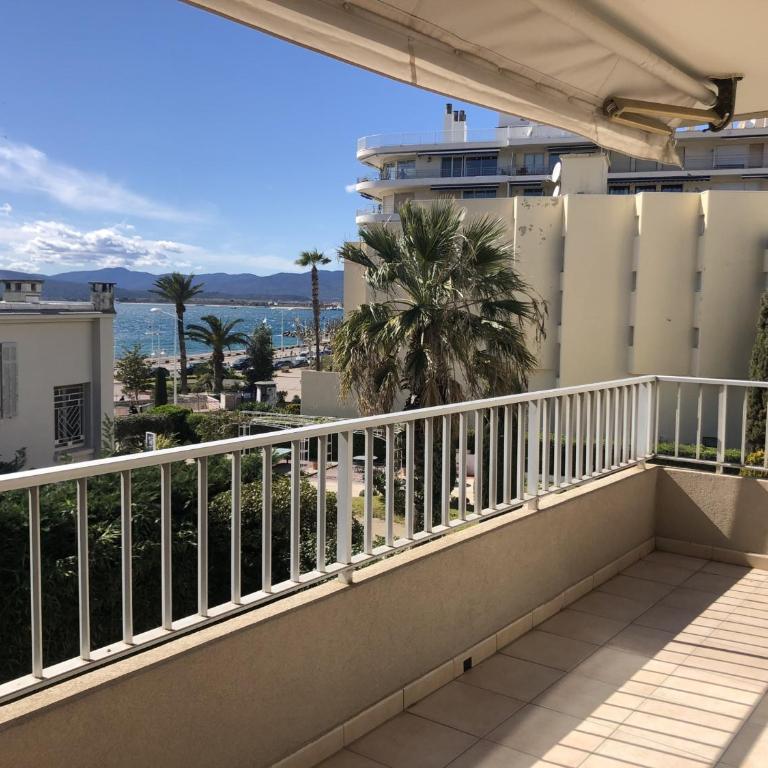 Studio climatisé pour 2, proche plage et commerces, animaux admis, WiFi, parking - FR-1-466A-20 - Estudio - 5