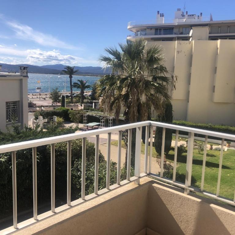 Studio climatisé pour 2, proche plage et commerces, animaux admis, WiFi, parking - FR-1-466A-20 - Estudio - 6
