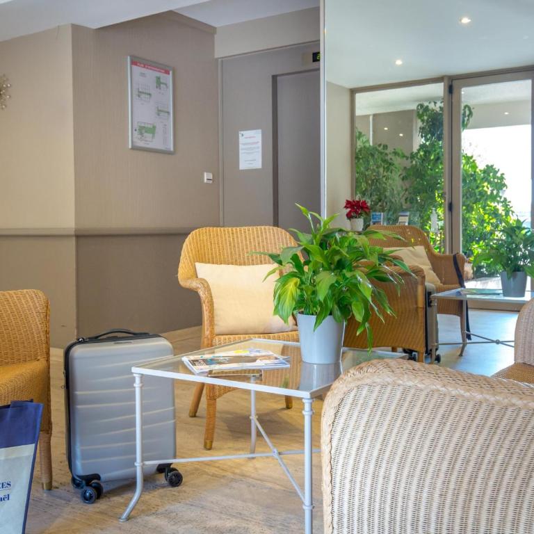 Studio climatisé pour 2, proche plage et commerces, animaux admis, WiFi, parking - FR-1-466A-20 - Estudio - 8