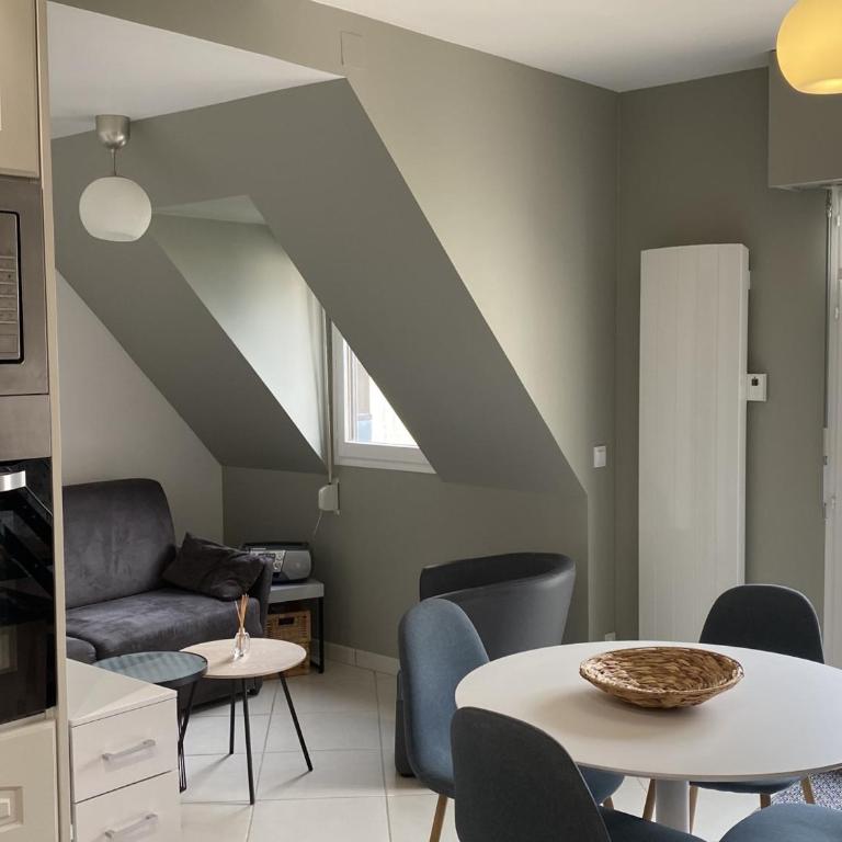 Cabourg: Appartement 3P à 200m de la plage, 2 chambres, balcon, internet - FR-1-487-277 - Appartamento (4 Adulti) - 2